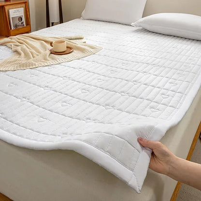Washed cotton quilted thicken mattress pink romance heart sleeping mat 150cm bed sheet bed protection pad queen king size.