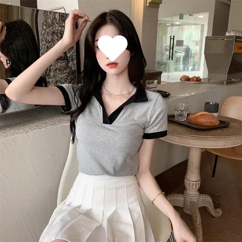 Plus Size Slimming Effect plus Size Women's Polo Neck T-shirt 200 Pounds Large Code College Style Top for plus Size Women.