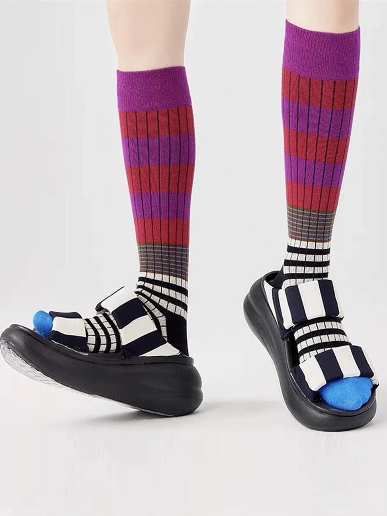 1 Pair Korean Style Women's Calf Socks Fashion Rainbow Stripes Socks Outdoor Sport Cycling Vintage Harajuku Middle Tube Long.