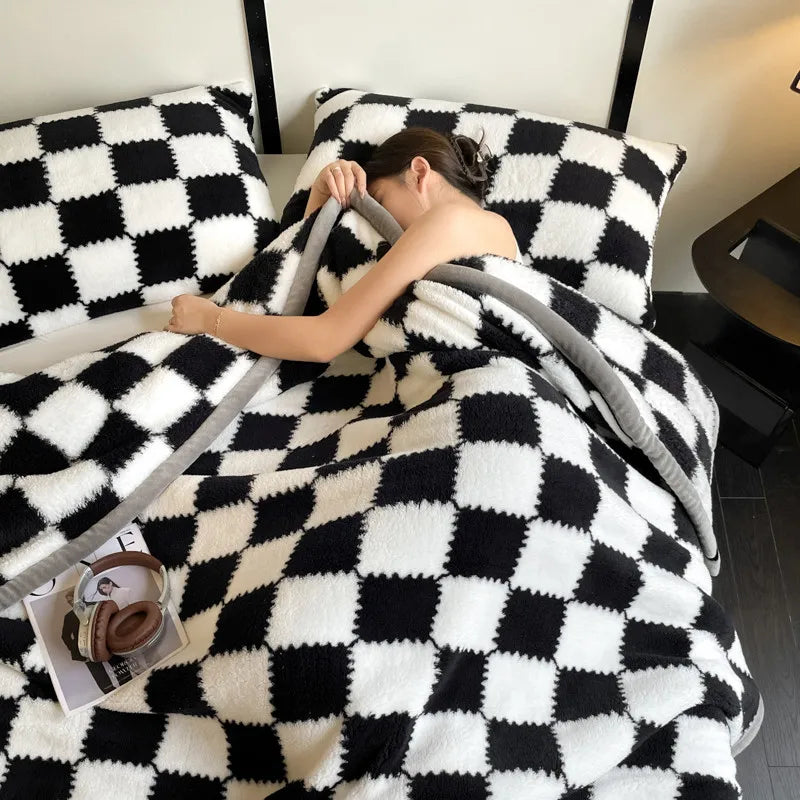 Plush Warm Winter Blanket A Grade Plaid Coral Fleece Soft Thick Bed Blankets for Sofa Single Double Couple Furry Bedspread.