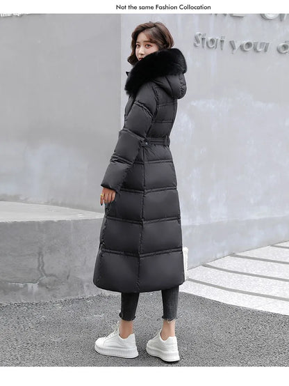 2024 neue Winter frauen Gepolsterte Jacken Mid-länge Modische Mit Kapuze Große Pelz Kragen Lose Dicke Unten Baumwolle Oberbekleidung damen.