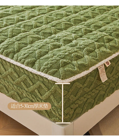 Milk Velvet Mixed With Cotton Home Bed Sheet Thickened Bed Cover Winter Velvet Mattress Coral Velvet Protective Bed Cover ZF606.