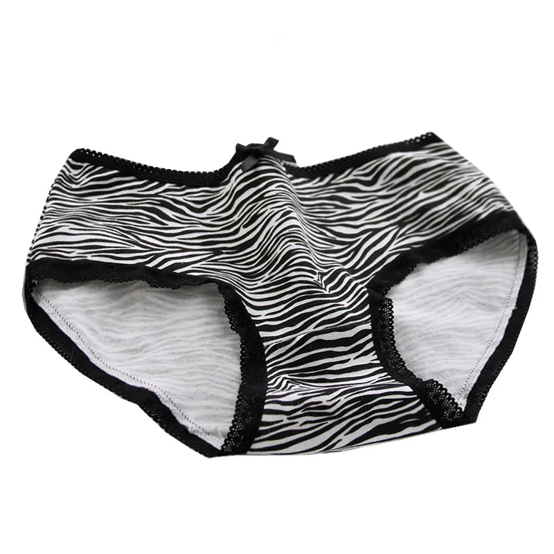 3Pcs/set Women Sexy Cotton Panties Underwear Seamless Soft Briefs Skin-Friendly Female Lingerie Mid-waist Black Underpants.