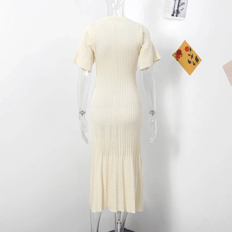 Frauen solide plissierte Saum Patchwork langes Kleid elegante Rundhals ausschnitt kurze Ärmel einreihige Dame Roben 2024 Sommer Streetwear.