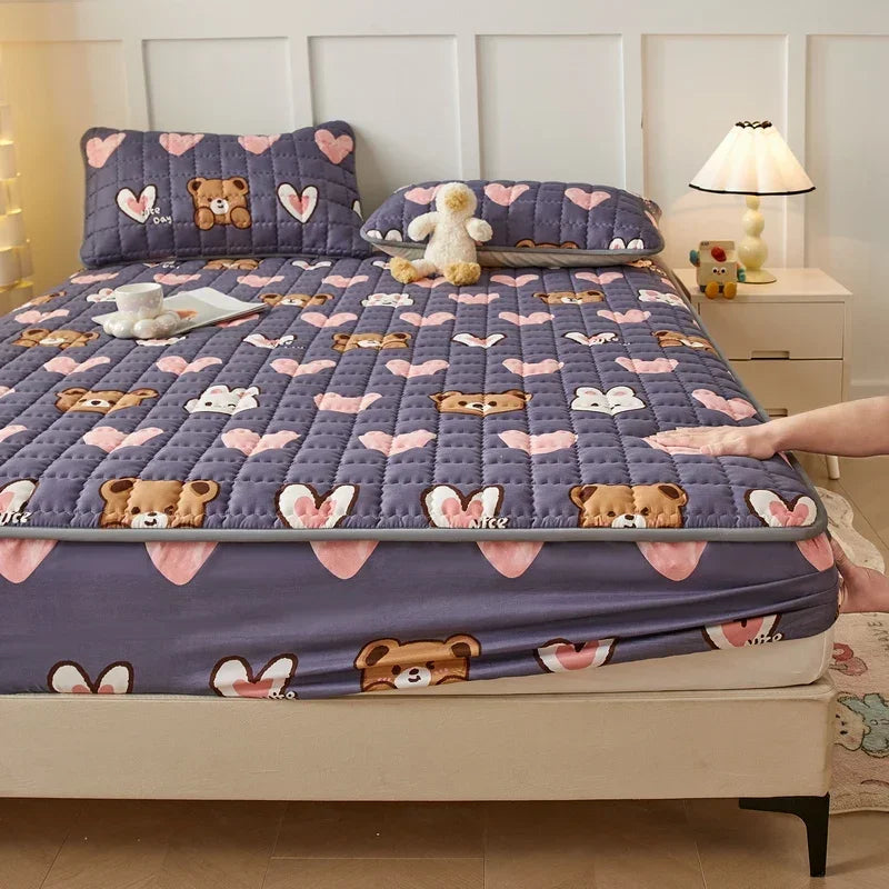 3pcs set Bed Cover Cute Quilted Mattress Cover Soft Skin-friendly Printed Bed Fitted Sheet 1pc mattress cover+2pcs pillowcase.