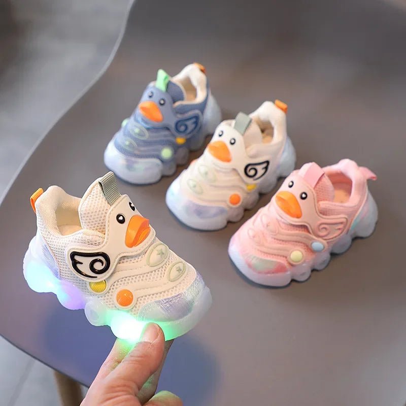 Children Led Casual Shoes Cute Cartoon Duck Sneakers Toddler Glowing Tennis Shoes Boys Girls Breathable Mesh Sports Shoes Sapato.