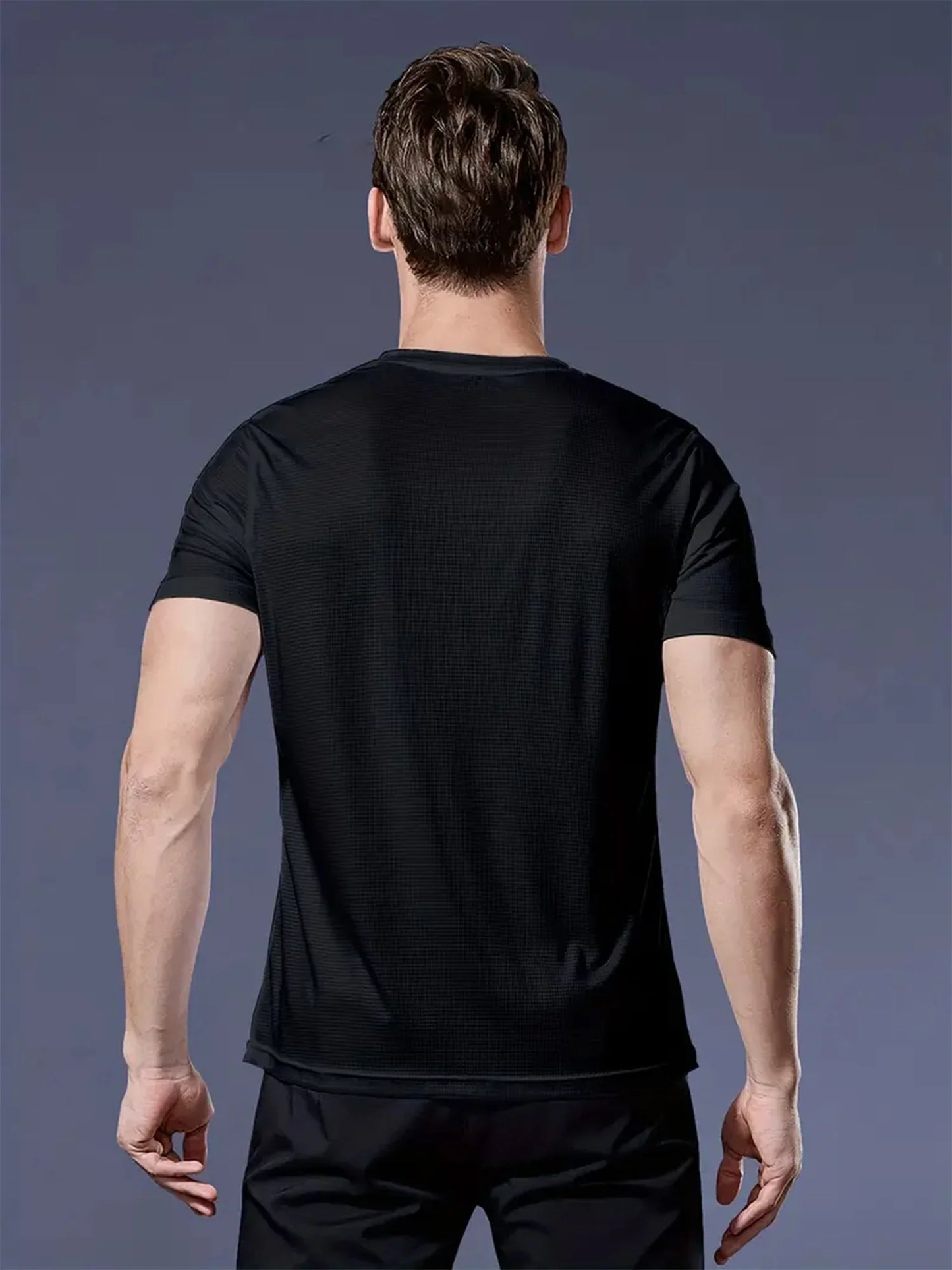 Round Neck T-Shirt 1 Piece Black Ultra-Light Men's Quick Drying Breathable Sweat-Absorbent Shirt Suitable for Fitness Gym and Ru.