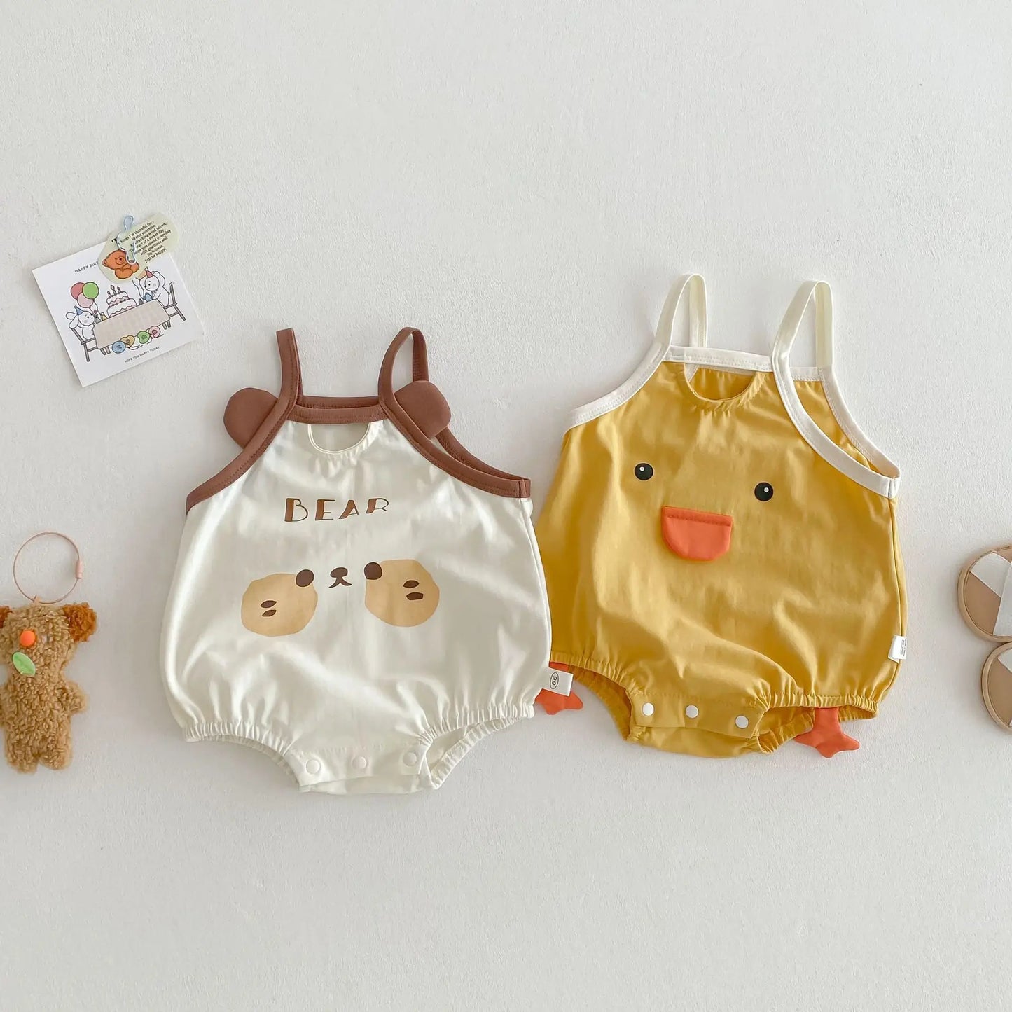 0–2 Jahre Baby-Strampler aus Baumwolle mit Tier-Cartoon-Motiv – bezaubernde Enten- und Bären-Designs – weich und bequem für Babykleidung.