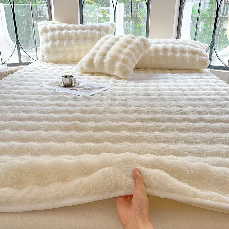 Fluffy Plush Fitted Bed Sheet Solid Color Long Hair Fleece Bed Cover For Double Bed fundas de colchón Winter Warm Mattress Cover.