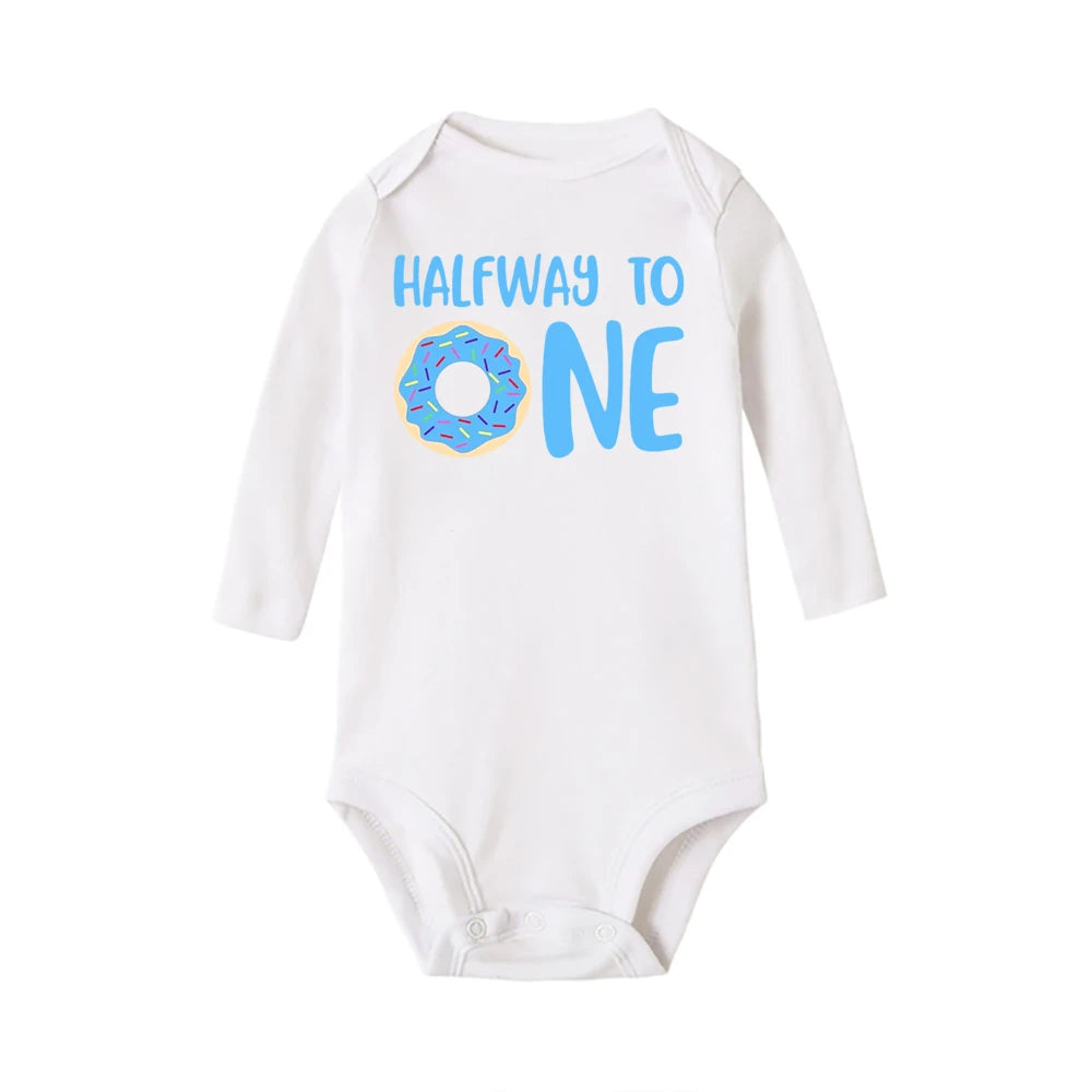 Halber Weg zu einem Geburtstag Baby Bodysuit Langarm Mädchen und Jungen Stram pler Baby Party Overall Kleidung.
