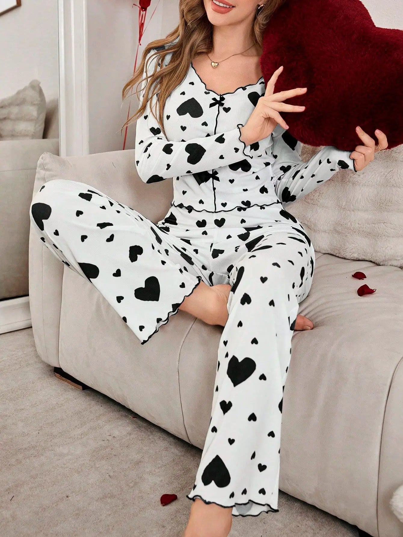 Autumn Winter 2 Pieces Pajamas Sets for Women Sleepwear Heart Print Long Sleeve Tops with Long Pants Trouser Set Pyjamas.
