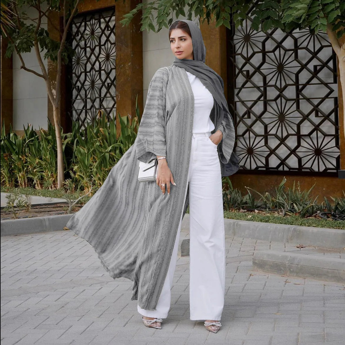 2024 New Fashion Muslim Kimono Abaya Solid Striped Retro Ethnic Cardigan Robe Dubai Middle Eastern Saudi Arabia Eid Clothes