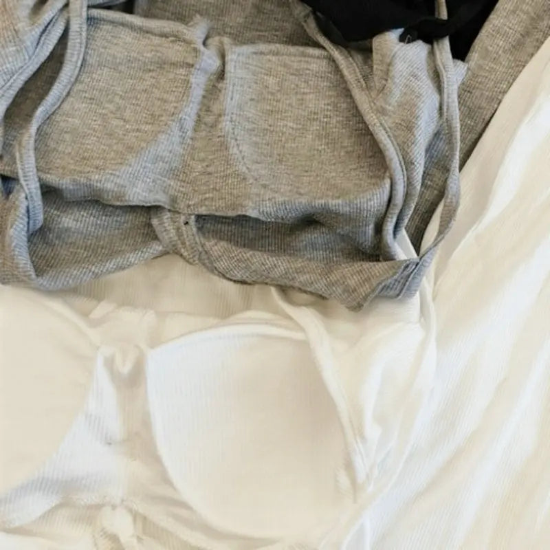 Conjuntos De Pijama Neue Sexy Baumwolle Sling Top Shorts Set Bh Pad Sommer Nachtwäsche Pyjamas Für Frauen Hause Tragen Nachtwäsche Anzug.