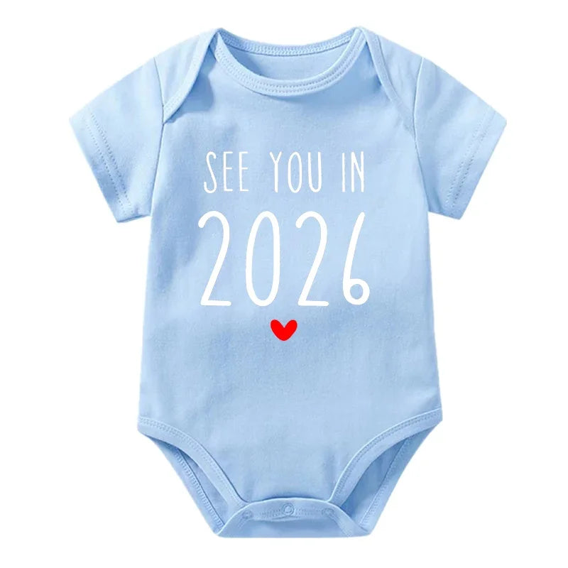 Wir sehen uns im Jahr 2026 Schwangerschaftsankündigung Baby Strampler Baumwolle Kleinkind Overall Sommer Kurzarm Neugeborene Jungen Mädchen Body.