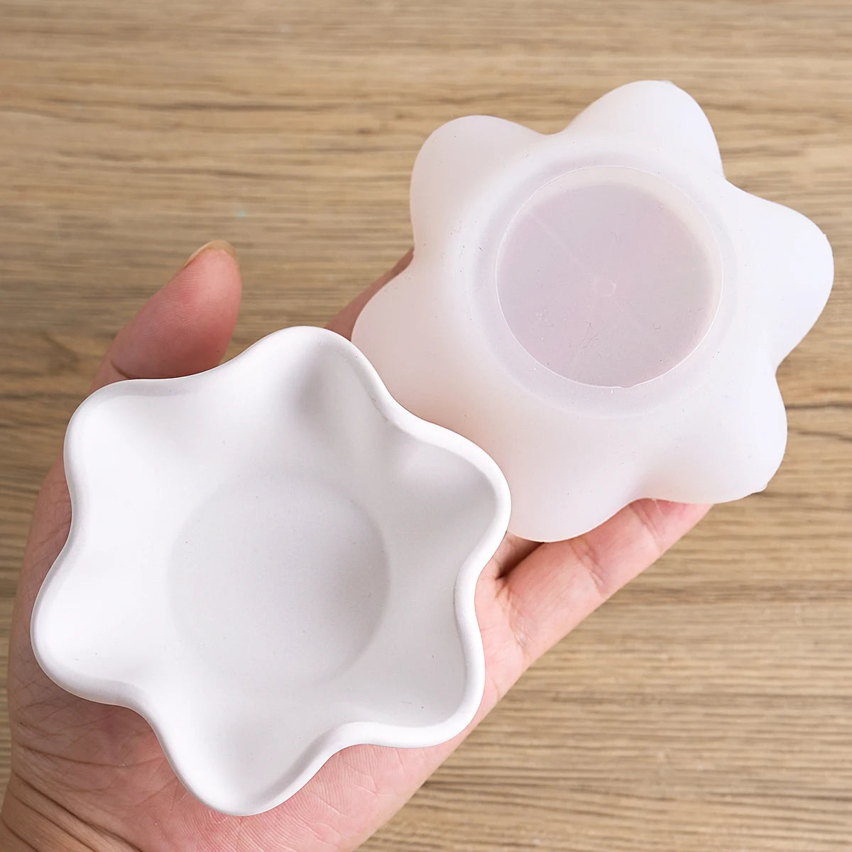 Curved Edge Bowl Silicone Mold DIY Handmade Gypsum Concrete Casting Scented Candle Cup Jewelry Storage Mold Craft Gift Home Deco.