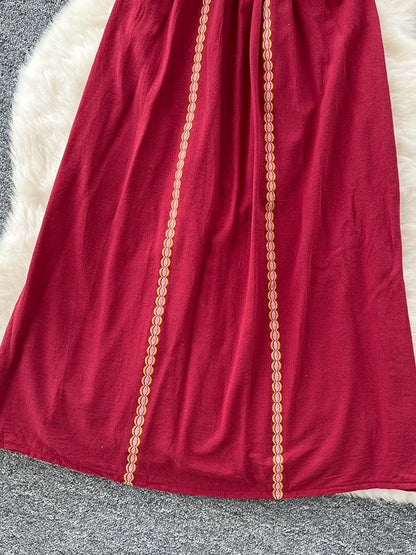 Sommer Freizeit Urlaub Langes Kleid für Frauen Neue Retro Ethnischen Stil Bestickt V-ausschnitt Ausgestellte Ärmel Taille Cinched Kleid D27.