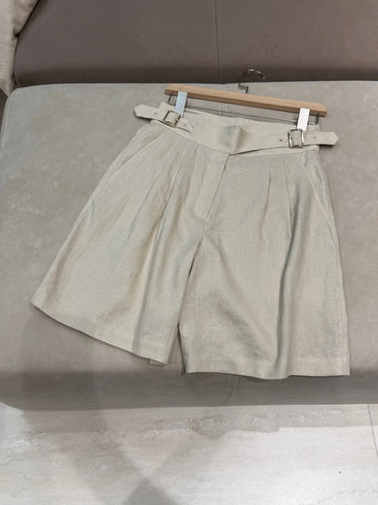 Summer women's solid color high quality linen shorts.