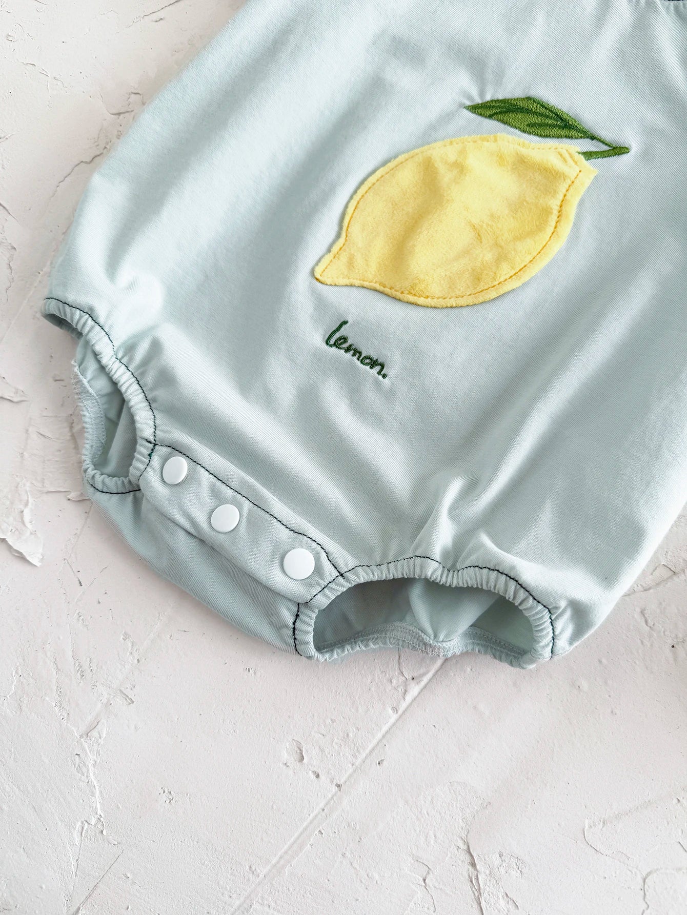 INS Sommer Neue Baby Body Neugeborenen Kleidung Jungen Mädchen Baumwolle Dreieck Strampler Plüsch brief Kurzarm Infant 0-18M