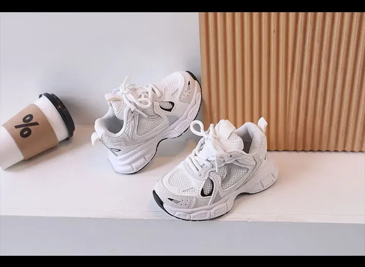 Kids Casual Running Shoes with Thick Soles Boys Girls Fashion Versatile Sports Shoes 2024 New Children Mesh Breathable Sneakers.