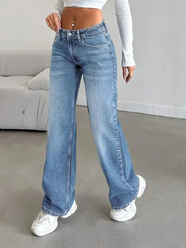 Fashionable High-Waist Straight-Leg Jeans Women's Long Pants Dragging on the Ground Old Style Decorative Zipper Closure.