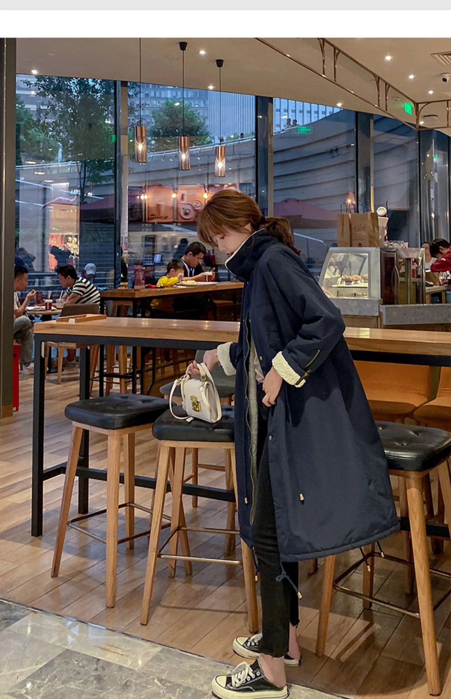 Daunen-Baumwoll-Parkas-Jacke für Damen, mittellang, über dem Knie, 2025, neue koreanische lockere Mode, Winter, gepolstert, weiblich, verdickt.