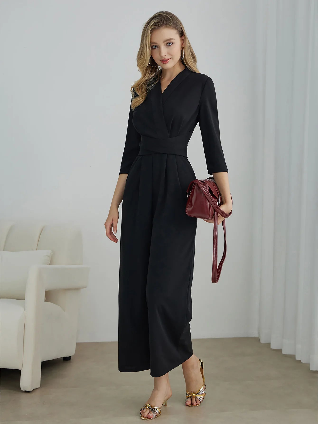 Elegant Pure Color V-Neck Sleeveless Wide Leg Jumpsuit Women's Spring Autumn Fashionable Comfortable Polyester One-Piece Suit.