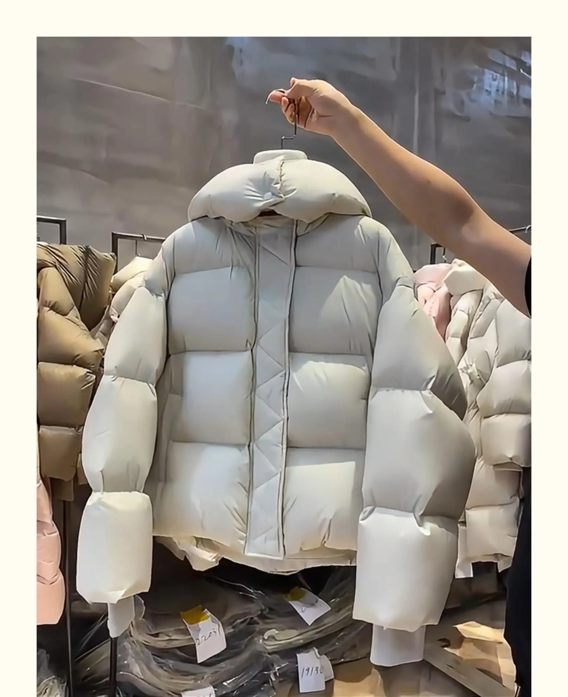 90 % weiße Entendaunen-Damen-Daunenjacken, 2025, neue weibliche Stehkragen-Pufferjacke, lässige lose Parkas mit Kapuze.