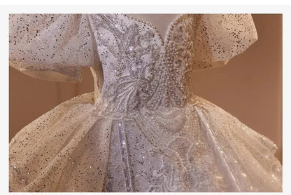 2025 Mädchen Neue Mode Prinzessin Kleid Große Kinder Weiß Klavier Leistung Puffy FormalParty WearParty Tragen Kleid Host Outfit Geburtstag.