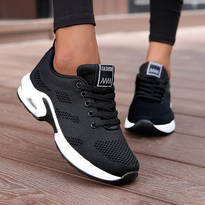Women Casual Shoes Breathable Walking Mesh Flat Shoes Platform Sneakers Women Tenis Gym Vulcanized Shoes White Female Footwear.