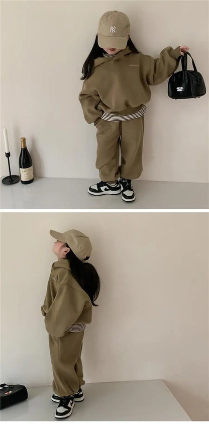 Winter neue Kinder Fleece Sweatshirt 2 stücke Set Langarm Kleinkind Outfits Baby warme Sport hose Anzug Jungen Mädchen Kleidung Set.