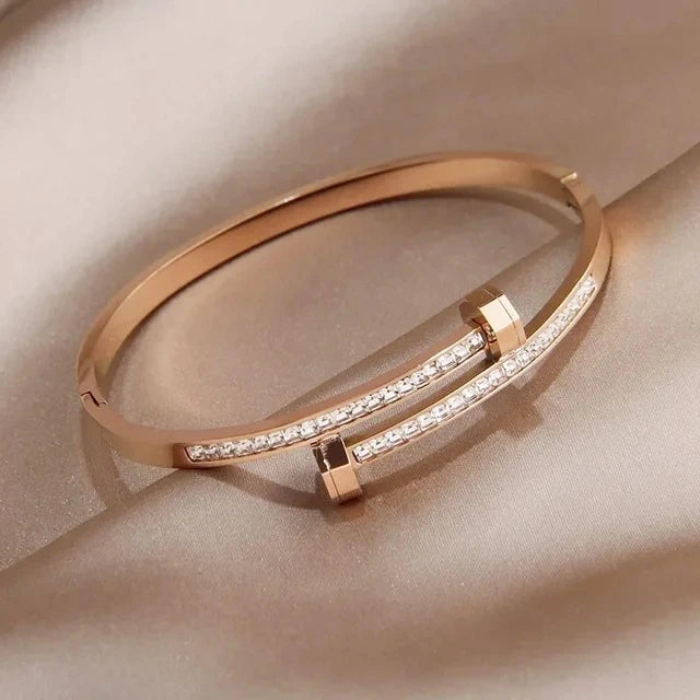 UILZ 316L Stainless Steel Exquisite Nail Brand Bracelets For Women American Trendy Shining Zircon Screw Not fading Bangle Gift.