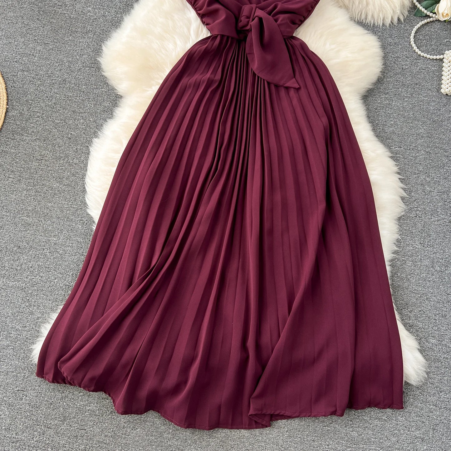 Französisch Vintage elegante Plissee Vneck Kleid A-Linie Mode Chiffon Frühling Herbst ärmellose Vestidos Frauen kleider.