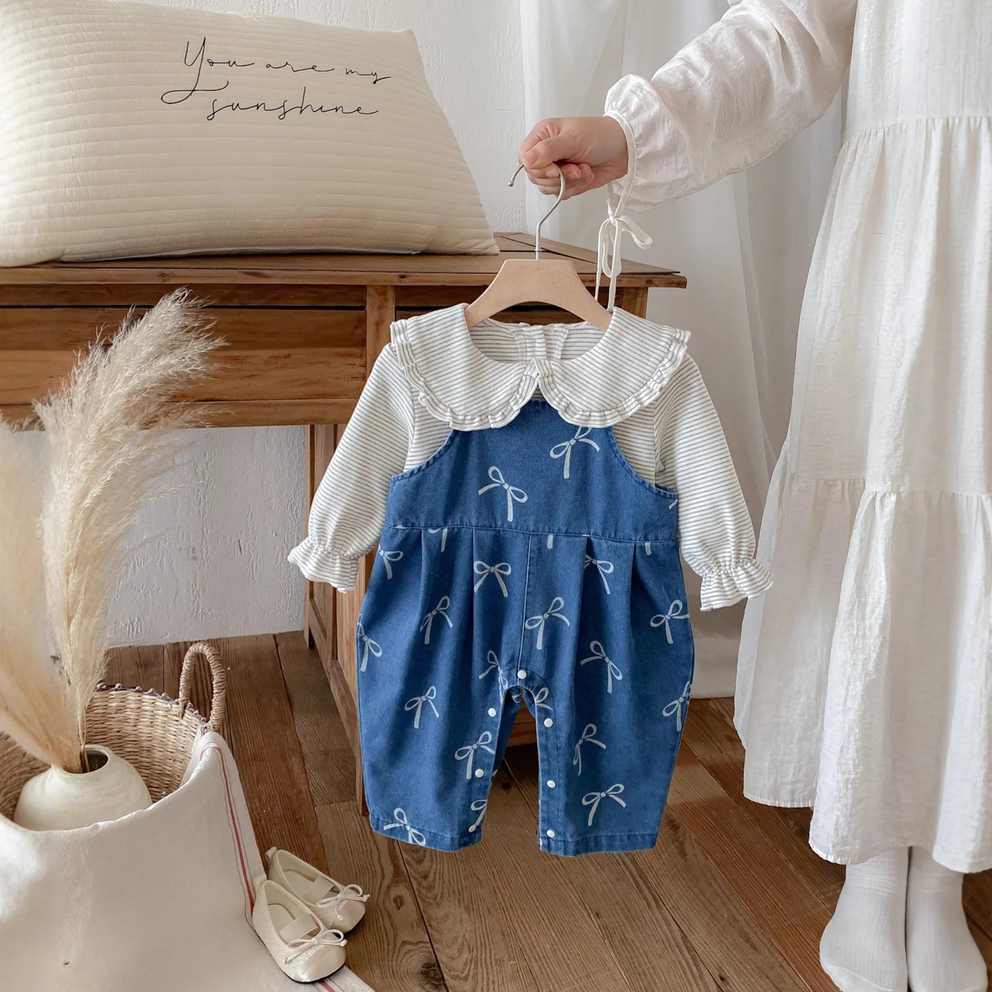 Baby Kleidung Herbst Neue Set, Kinder Koreanische Denim Overalls Zwei-stück Set, Ein Jahr Altes Baby Herbst Outfit.