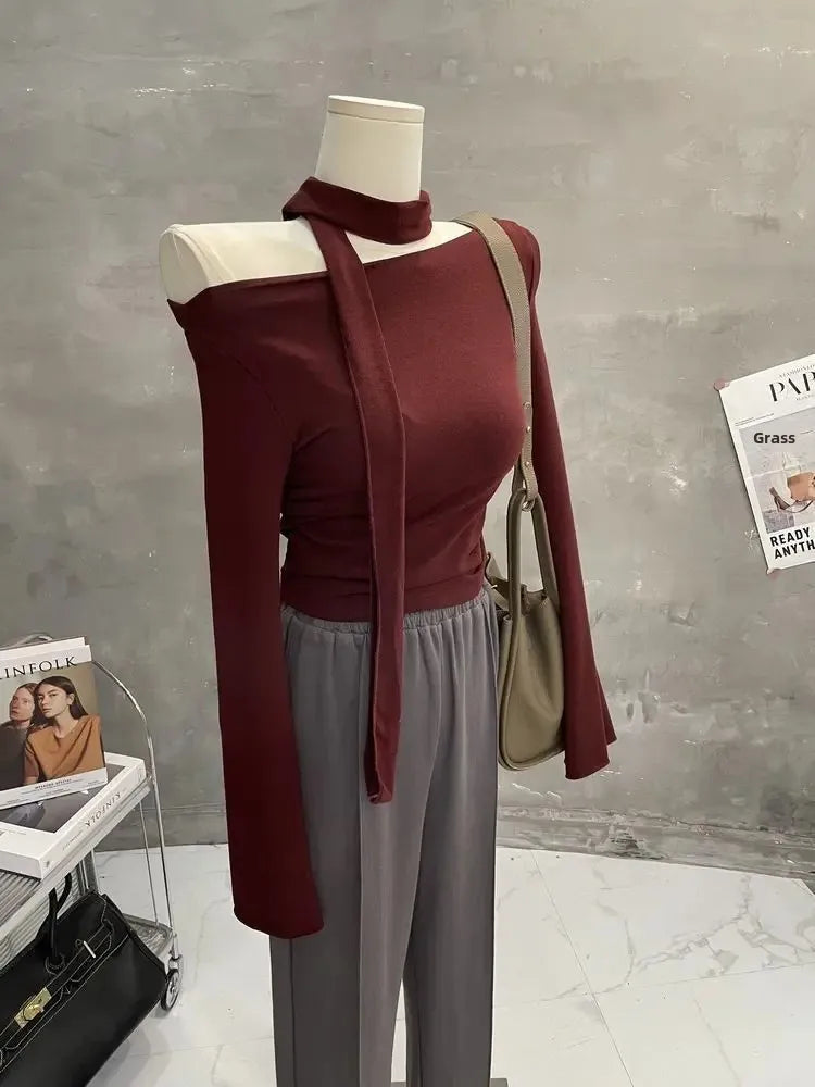 Sexy One-Shoulder Long Sleeve T-Shirt with Scarf Short Flared Sleeve Blindfolded Entry Base Shirt Tight Short Crop Top.