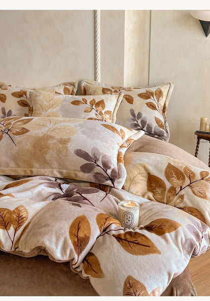 2025 new light luxury style high gram milk fleece 1.5m/1.8m bed four-piece printing warm bed sheet quilt cover.