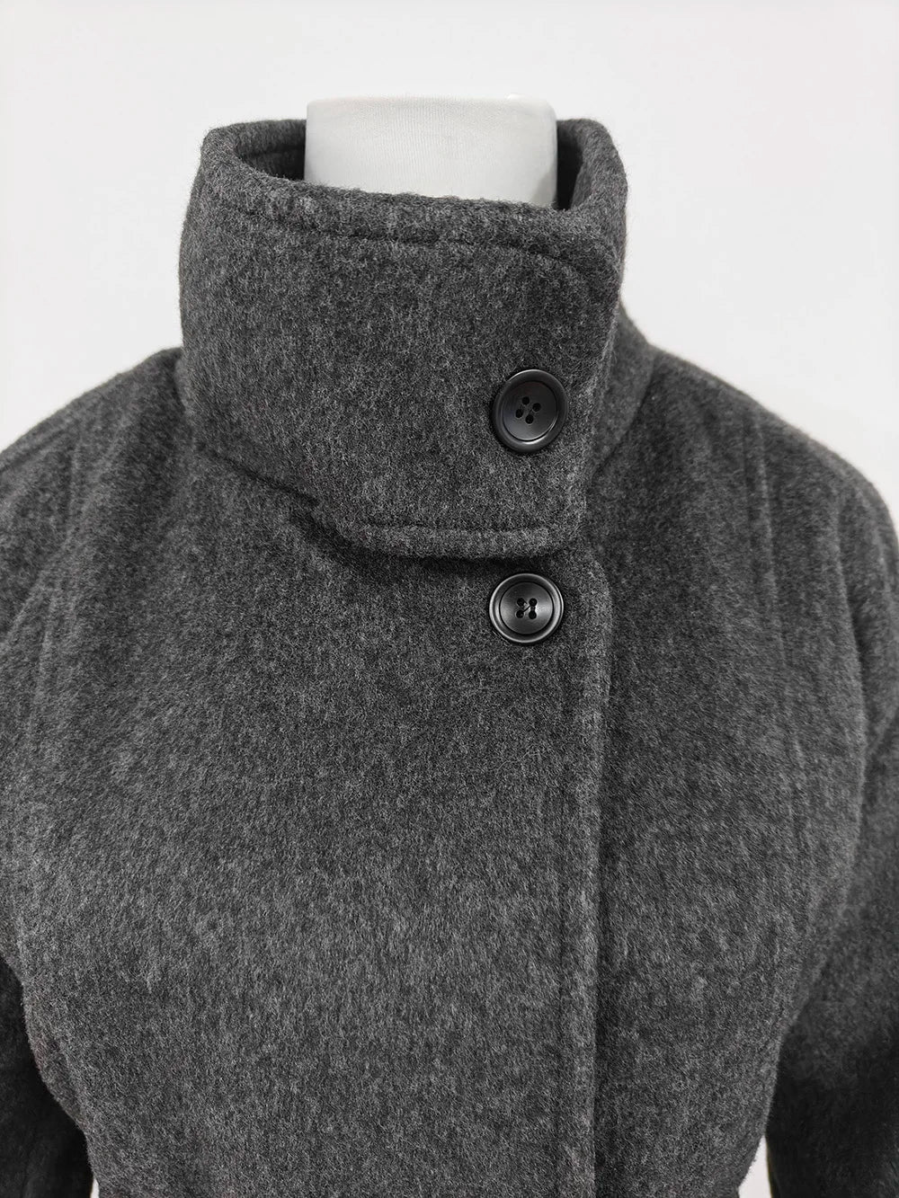 MiiiiX Lässiger Stehkragen, lockerer Wollmantel, mittellang, vielseitige Jacke, Schnür-Taille, Oberbekleidung, 2024, Herbst-Damenkleidung.