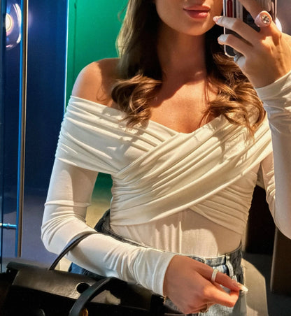 New Solid Sexy Off Shoulder Bodysuits Women Fashion Crossed Folds Skinny Rompers Long Sleeve Fashion Streetwear Autumn Bodysuits