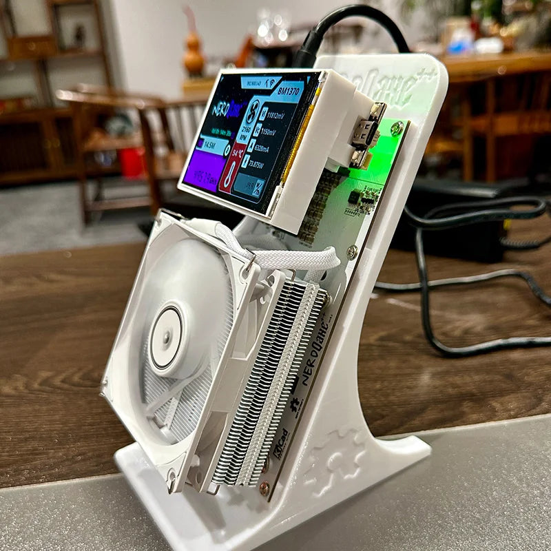 Factory Bitaxe NerdQaxe++ 4.8TH/s Bitcoins Miner BM1370 Asic Chip Solo BTC 68W 2.4G WiFi Open-Source Mining Machine.