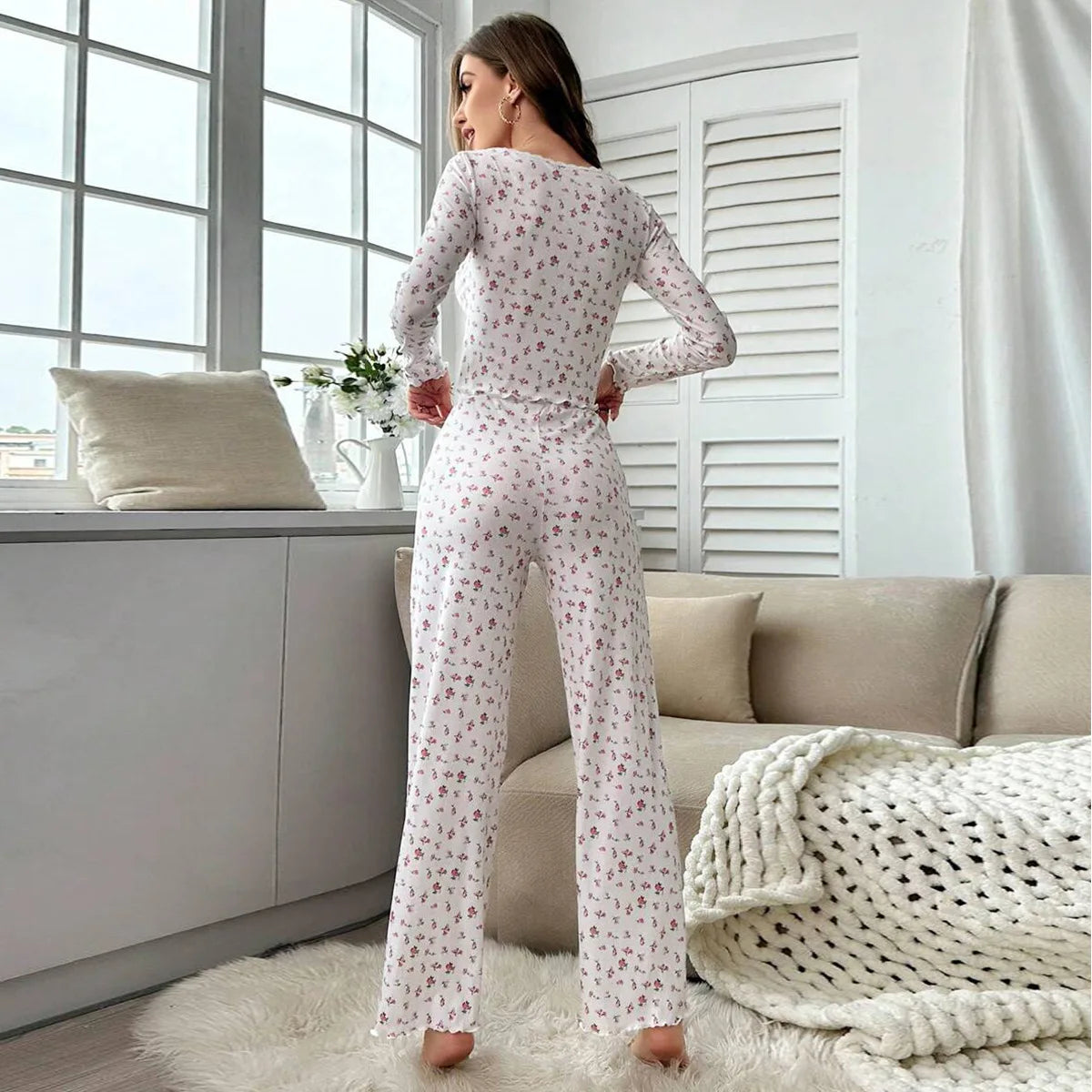 Herbst Winter Pyjama Set Frauen Nachtwäsche Blumen Druck Salat Trim Top mit Lange Hose Schöne Loungewear Volle Hülse Nachtwäsche.