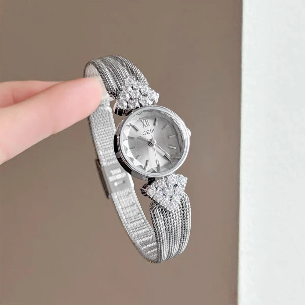 GEDI Watch Gold Silver Diamond Inlaid Steel Strip Women's Wristwatch Vintage Niche Light Luxury Temperament Quartz Watch Woman.
