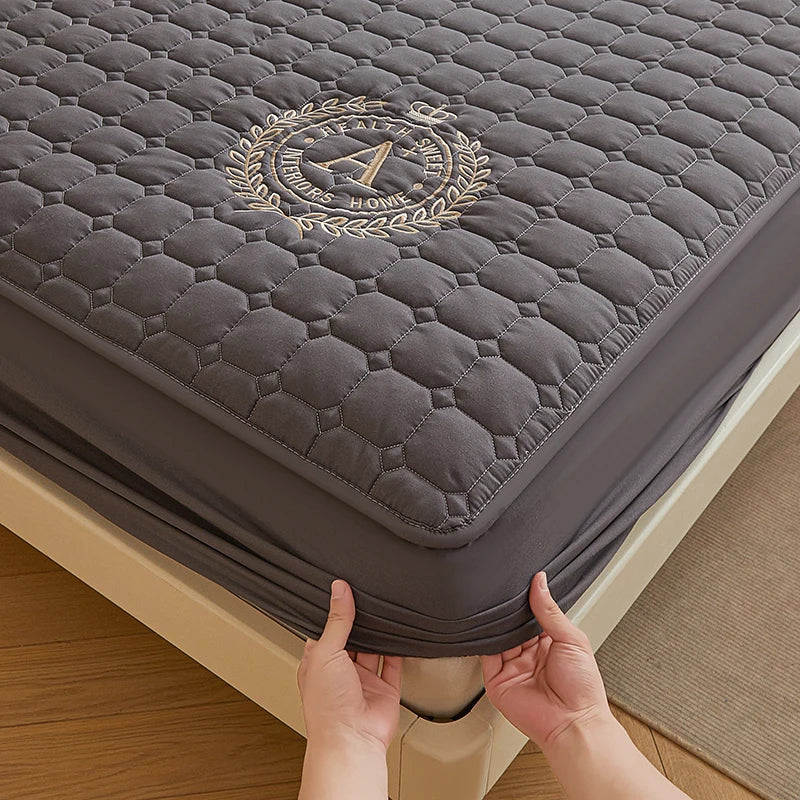 WOSTAR Thicken quilted mattress protector cover solid embroidery luxury double bed elastic fitted sheet style bed protection pad.