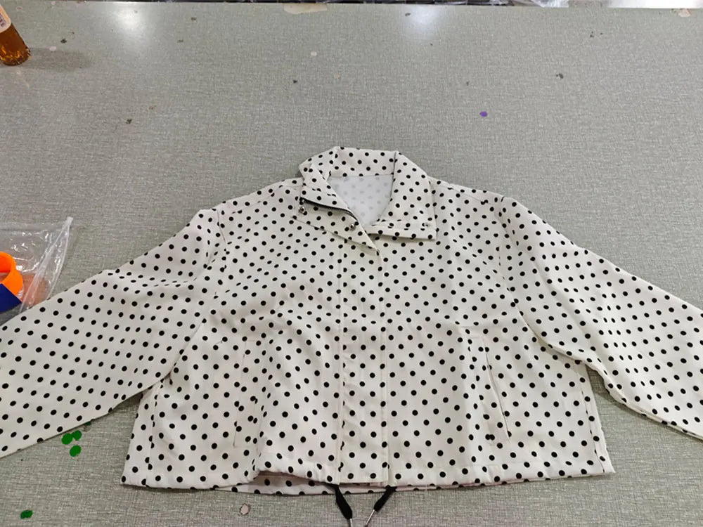 TRAFZA Herbst Polka Dot Gedruckt Jacke Für Frauen Lange Ärmel Rollkragen Zipper Mit Taschen Kordelzug Lose Vintage Mäntel.