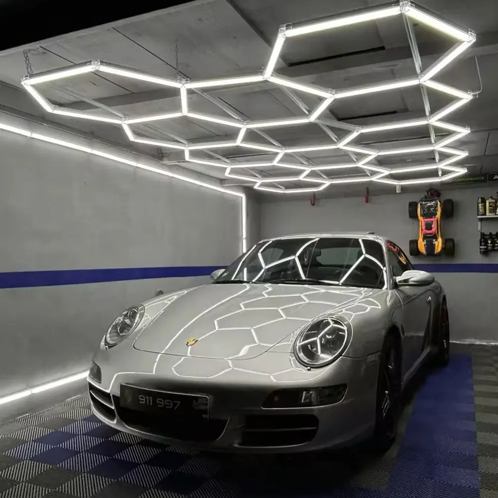 High brightness honeycomb hexagonal garage LED light 6500K suitable for garages, 4S workshops, car beauty shops, gyms.