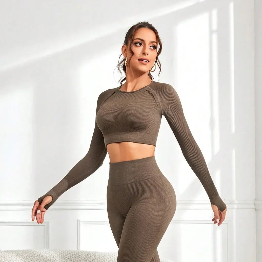 New 2025 Women's Long Sleeve Yoga Sportswear Casual Outdoor Running Training Top Breathable Comfortable Sportswear.