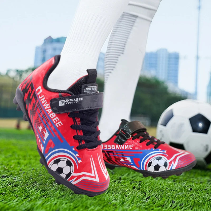 Mens Football Shoes Summer New Style Broken Nail Student Childrens Outdoor Sports Competition Practice Professional Soccer Shoes.