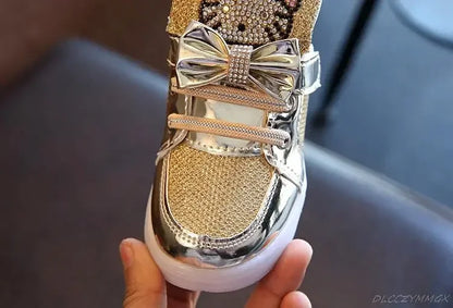 New Children Luminous Shoes Boys Girls Sport Running Shoes Baby Flashing Lights Fashion Sneakers Toddler Little Kid LED Sneakers