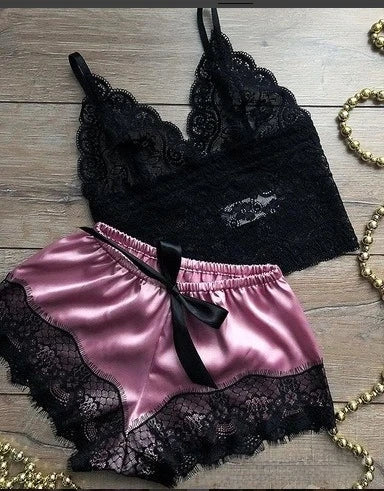 Sommer 2Pcs frauen Neue Sexy Spitze Sehen-Durch Pyjamas Schwarz Rosa Nette Kleidung Atmungsaktivem Hosenträger Shorts set.