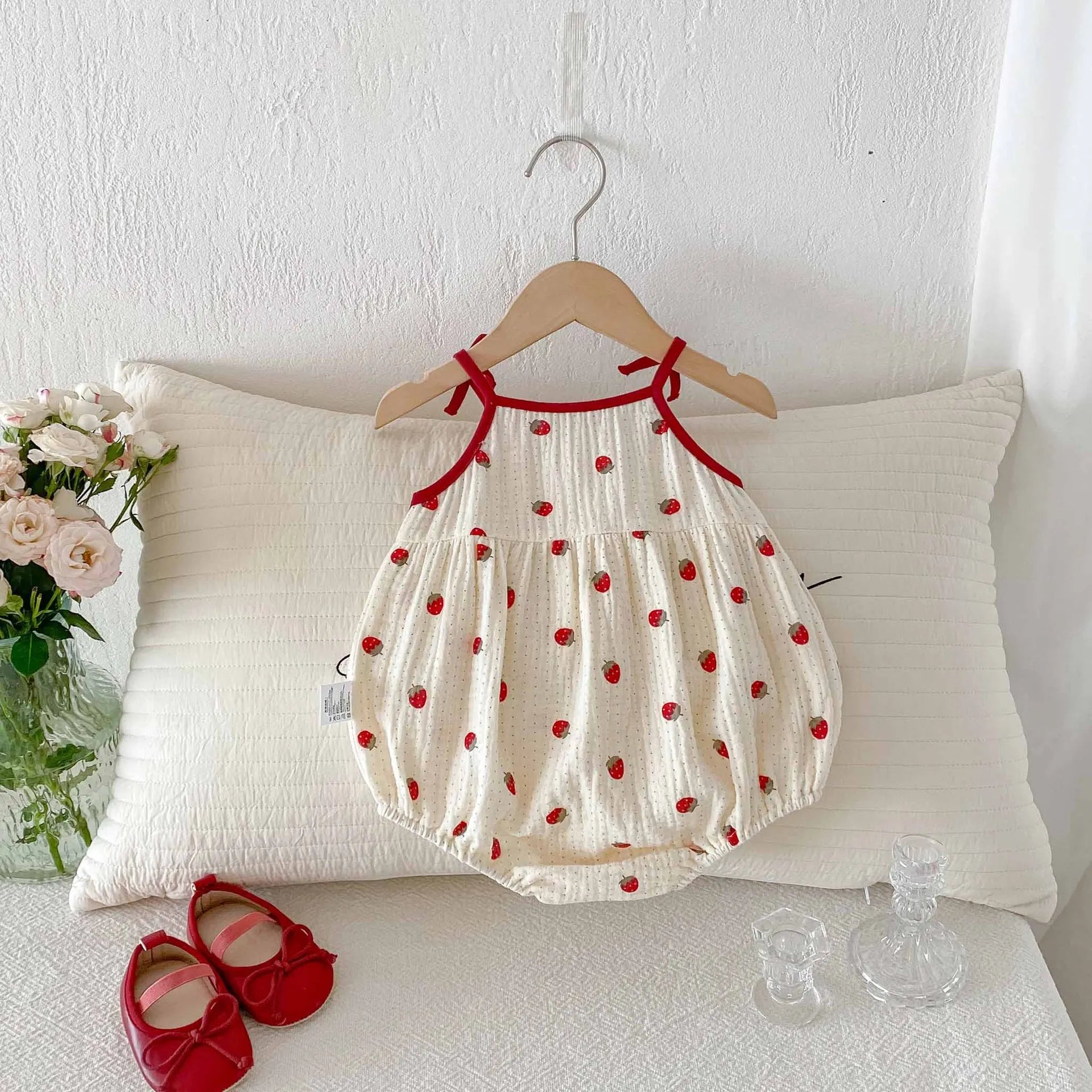 0-2Y Sommer Baby Mädchen Kleidung Erdbeere Druck Infant Mädchen Bodysuit Kleinkind Leibchen Ein Stück.