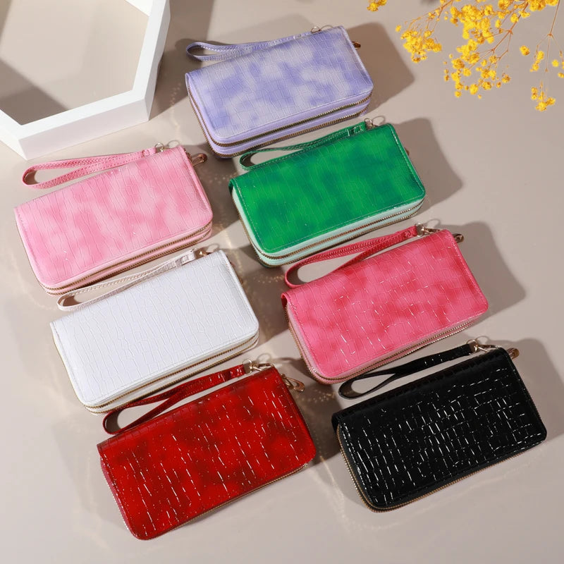 Chic Vintage Double Layer Clutch Wallet - Retro Zipper Coin Purse & Wristlet - Fashionable Womens Accessory with Secure Storage.