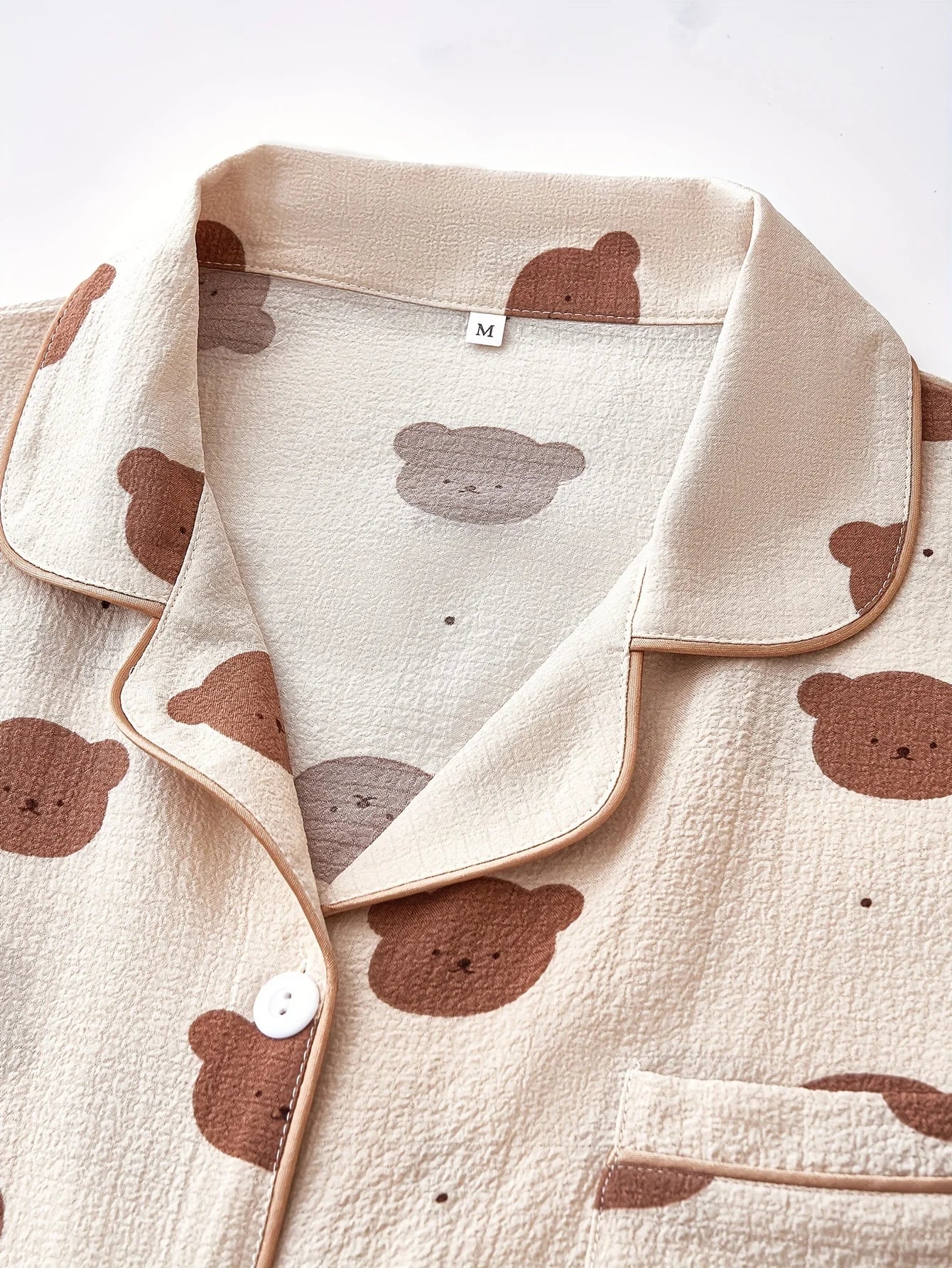 Cozy Bear Print Pajama Set for Women - Long Sleeve, Button-Up Lapel Top & Elastic Waist Pants, Machine Washable, for Autumn.